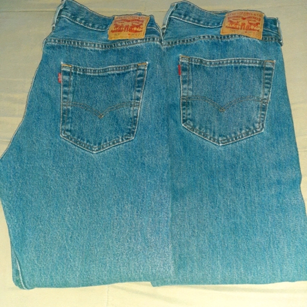 2 Pair of Men's Levi 501's